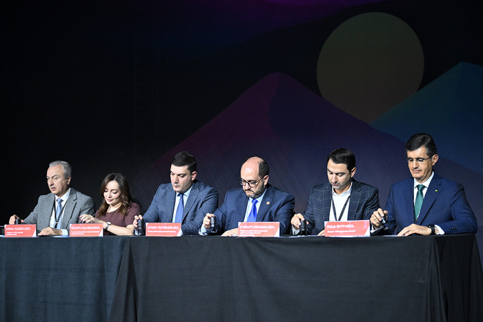 Արայիկ Հարությունյանը մասնակցել է «Սիլիկոնային սարեր 2025» տեխնոլոգիական գագաթնաժողովին նվիրված բացի