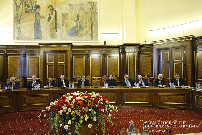 Վարչապետի գլխավորությամբ քննարկվել են հանքարդյունաբերության ոլորտի հետագա զարգացմանն ուղղված հարցեր