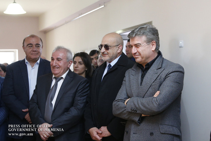 Վարչապետը ծանոթացել է Գյումրիում տեքստիլ արդյունաբերության զարգացման ծրագրերին