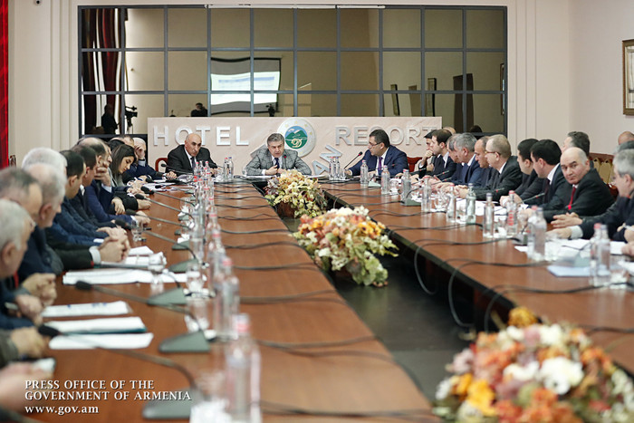 Վարչապետը գոհունակություն է հայտնել Տավուշի մարզում գյուղատնտեսության ոլորտի զարգացման 2017 թ. ցուցա