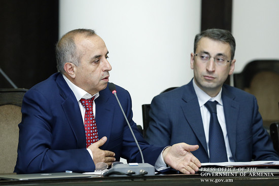 Վարչապետը գինեգործների հետ քննարկել է ոլորտի զարգացման ուղիները