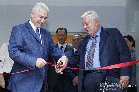 ՀՀ վարչապետը մասնակցել է Բրիտանական բիզնես դպրոցի բացմանը