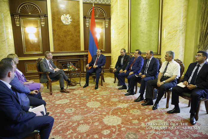 Վարչապետն ընդունել է ֆրանսիական «Շնայդեր էլեկտրիկ» ընկերության  պատվիրակությանը