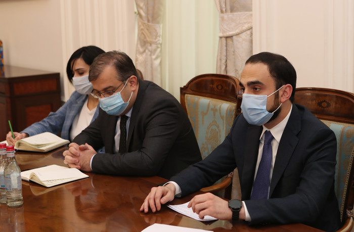 Փոխվարչապետ Տիգրան Ավինյանն ընդունել է ԿԽՄԿ ներկայացուցիչներին