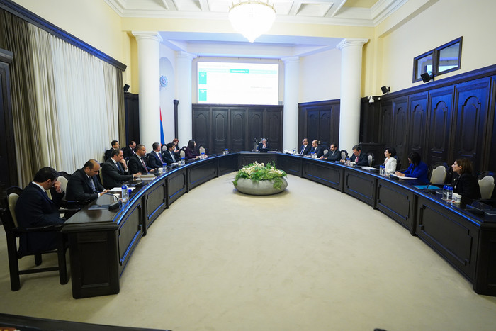 Կառավարության որոշմամբ, Լեռնային Ղարաբաղից բռնի տեղահանված յուրաքանչյուր անձի կտրամադրվի 100 000 դրա