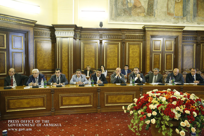 Վարչապետ. «Պետք է կանգնենք պոտենցիալ հաջողակի, բեռ վերցնողի կողքին»