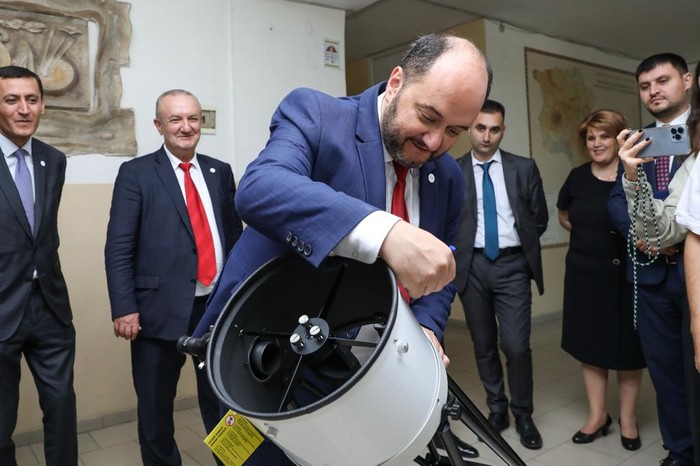 Արայիկ Հարությունյանը ներկա է գտնվել դպրոցն ինժեներ Ալեքսանդր Քեմուրջյանի անունով անվանակոչելուն նվի