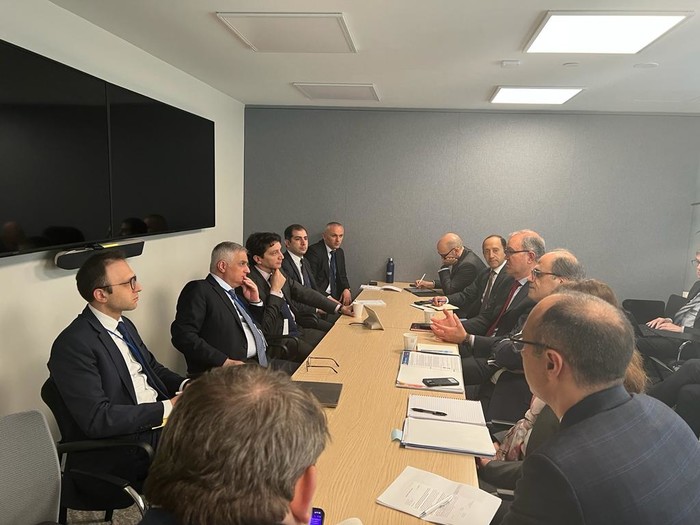 Փոխվարչապետ Մհեր Գրիգորյանի գլխավորած պատվիրակությունը հանդիպում է ունեցել ԱՄՀ Մերձավոր Արևելքի ու Կ
