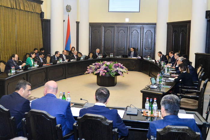 Կառավարությունը մարում է հին պարտքերը. լուծվում է Ադրբեջանից բռնագաղթած ընտանիքների բնակարանային խնդ