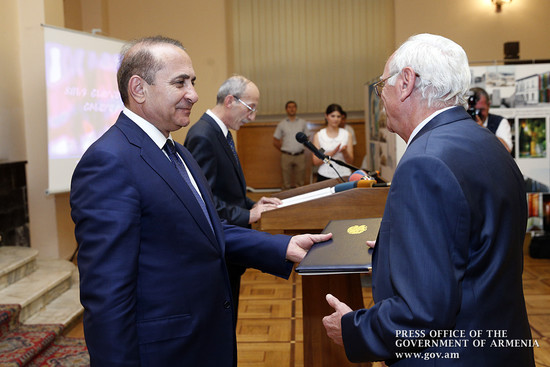 Շինարարի օրվա առթիվ ոլորտի լավագույն ներկայացուցիչները խրախուսվել են ՀՀ վարչապետի շնորհակալագրով