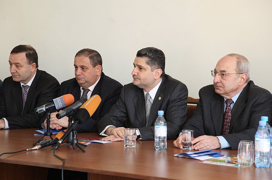 Գյուղատնտեսական կոոպերացիայի խնդիրները կառավարության ղեկավարի ուշադրության կենտրոնում են