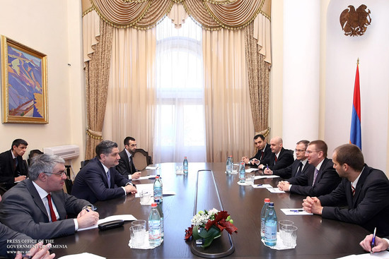 Վարչապետն ընդունել է Լատվիայի ԱԳ նախարարին