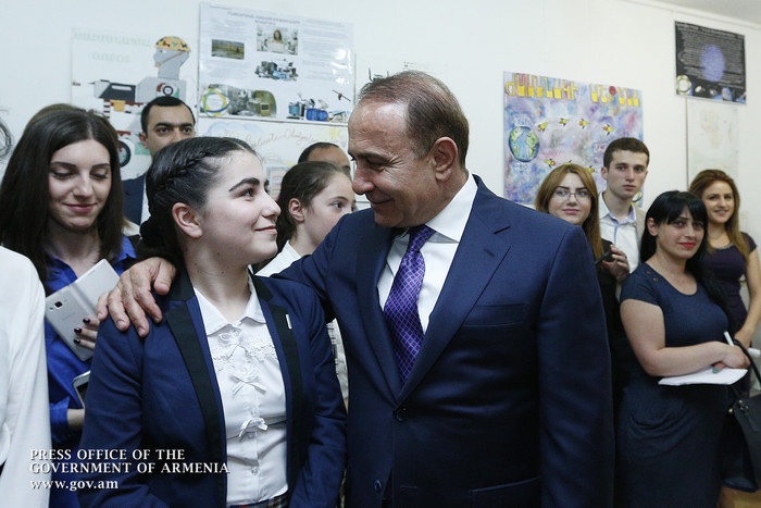 Վարչապետը ներկա է գտնվել «Նորագույն տեխնոլոգիաների օգտագործումն ինժեներական մասնագիտացումներում» խոր