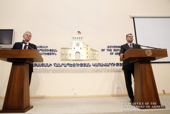 ՀՀ վարչապետ Տիգրան Սարգսյանի և Եվրասիական տնտեսական հանձնաժողովի կոլեգիայի նախագահ Վիկտոր Խրիստենկոյ