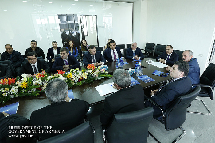 Վարչապետը ծանոթացել է սննդի և դեղերի անվտանգության փորձագիտական ժամանակակից լաբորատորիայի գործունեու