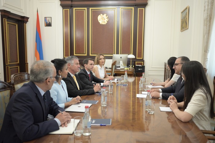 Փոխվարչապետ Տիգրան Խաչատրյանն ընդունել է ԱԶԲ հայաստանյան գրասենյակի  նորանշանակ տնօրենին
