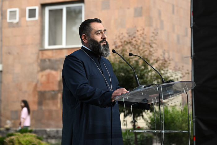 Արայիկ Հարությունյանը ներկա է գտնվել ՀԱՊՀ հիմնադրամի Երևանի ԳՏՃԱՄ հիմնական դպրոցի տարեվերջյան ամփոփի