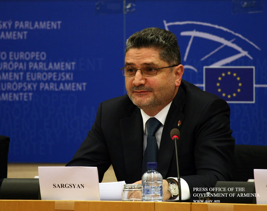 Տիգրան Սարգսյան. «Միջազգային հանրության կողմից պետք է լինի հստակ ազդակ, որ խաղաղ կարգավորումն այլընտ