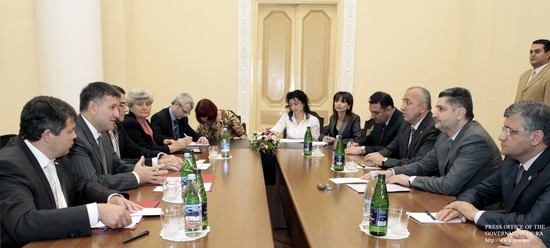 Պաշտոնական լրահոս