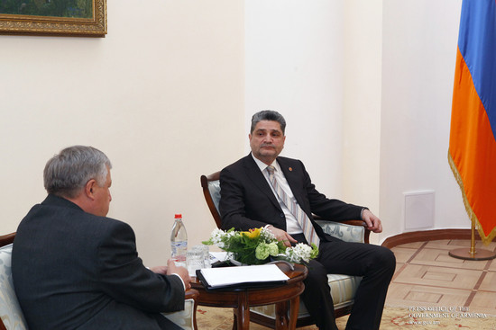 Վարչապետն ընդունել է ԱՊՀ դիտորդական առաքելության պատվիրակությանը