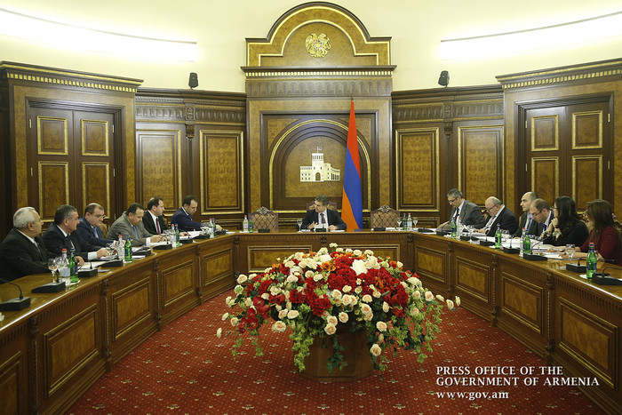 Կառավարությունում սկսվել է գերատեսչությունների 2016 թ. գործունեության հաշվետվությունների քննարկումը