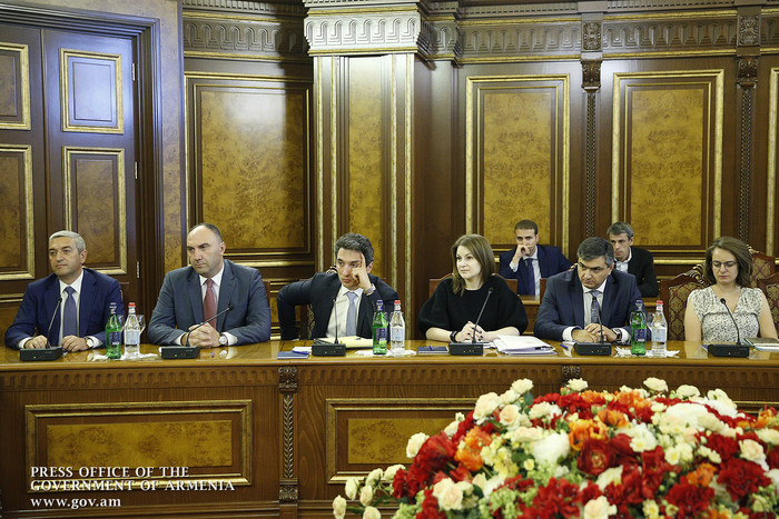 Կարեն Կարապետյանը «Մայքրոսոֆթ»-ի պատվիրակության հետ քննարկել է Հայաստանի թվային օրակարգի իրագործելու