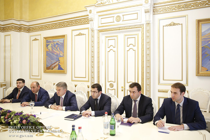 Վարչապետն ընդունել է ՌԴ արդյունաբերության և առևտրի նախարարի  գլխավորած պատվիրակությանը