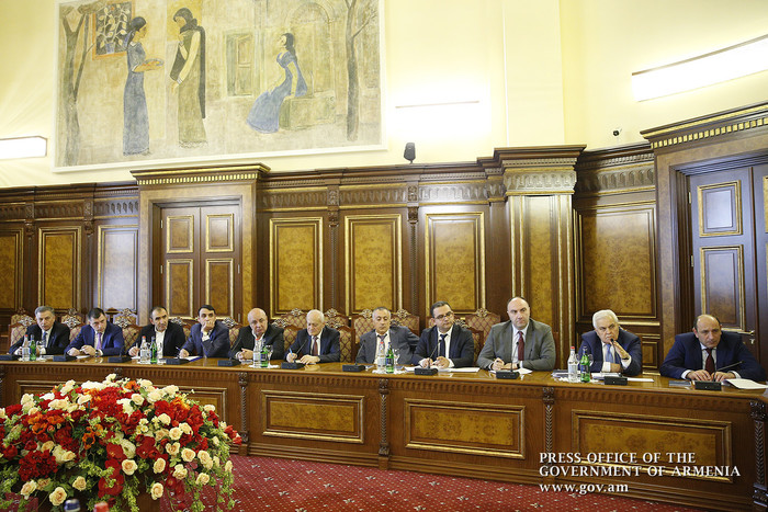 Կառավարությունում քննարկվել են կառուցապատման ոլորտի զարգացմանը վերաբերող հարցեր