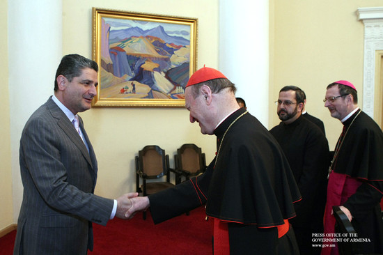 Վատիկանի մշակույթի հարցերով պապական խորհրդի նախագահը՝ կառավարությունում