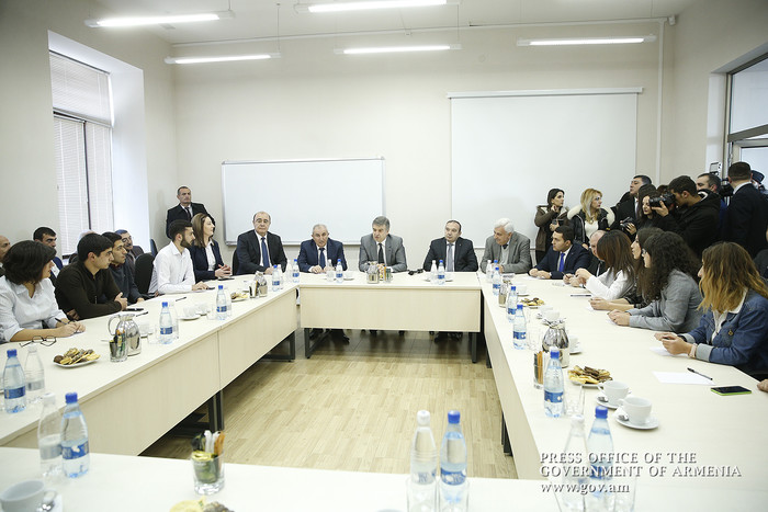«Չնայած բոլորս մեծ ցավ ենք ապրել, բայց մենք պետք է նոր շունչ առնենք, նոր տրամադրությամբ փորձենք իրավ