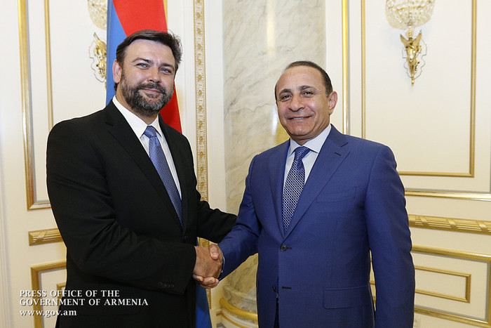 Վարչապետն ընդունել է Չեխիայի դեսպանին