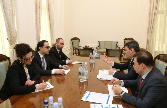 Փոխվարչապետ Տիգրան Ավինյանն ընդունել է Եվրոպական ներդրումային բանկի ներկայացուցչին