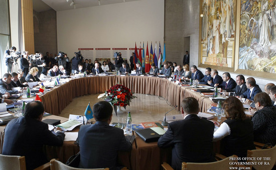 Կառավարության ղեկավարը ողջունել է ԱՊՀ մաքսային ծառայությունների ղեկավարների խորհրդի 52-րդ նիստի մասն