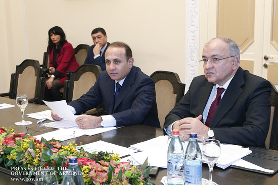 Վարչապետը խորհրդակցություն է անցկացրել մարզպետների հետ