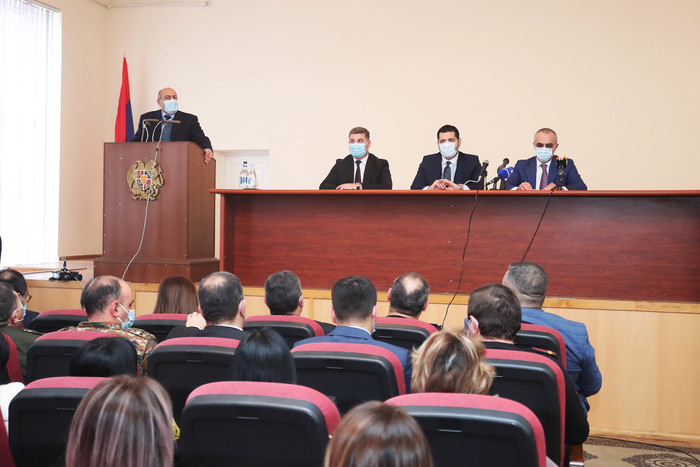 Փոխվարչապետ Համբարձում Մաթևոսյանը ներկա է գտնվել Արմավիրի նորանշանակ մարզպետի ներկայացման միջոցառման