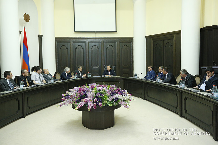 Վարչապետ Հովիկ Աբրահամյան. «2015 թ. միասնական քննությունները պետք է լինեն առավելագույնս թափանցիկ և ա