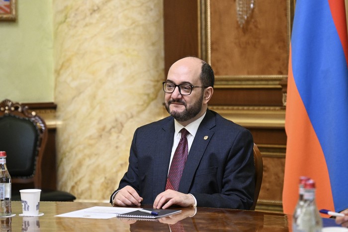 Արայիկ Հարությունյանն ընդունել է Օլիվյե Դեկոտինիին