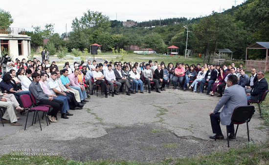 Տիգրան Սարգսյանը պատասխանել է երիտասարդներին հետաքրքրող հարցերին