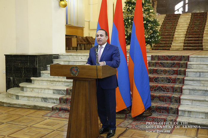 Վարչապետը շնորհավորել է ԶԼՄ-ների ներկայացուցիչներին Ամանորի և Սուրբ Ծնունդի առթիվ