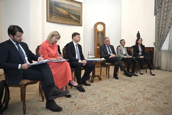 ՀՀ փոխվարչապետներն ընդունել են Եվրոպական հանձնաժողովի փոխնախագահի, առևտրի հարցերով հանձնակատարի գլխա