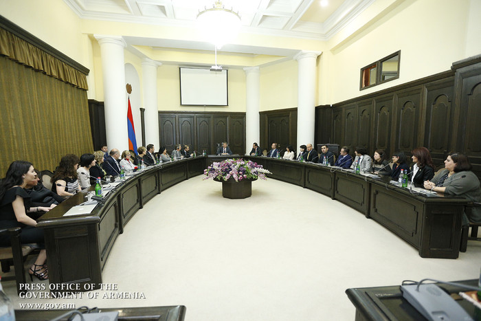 Վարչապետն ընդունել է ամերիկյան «Գլենդեյլ-Ադվենտիստ» բժշկական կենտրոնի մասնագետներին