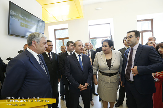 Կառավարության ղեկավարը  ծանոթացել է Գյումրու տեխնոլոգիական կենտրոնի ծրագրերին
