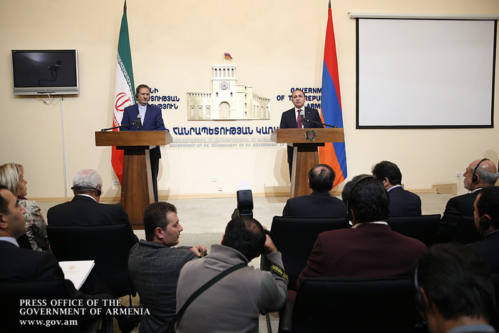 Հայաստանի վարչապետը և Իրանի նախագահի առաջին տեղակալը հանդես են եկել ԶԼՄ ներկայացուցիչների համար հայտ