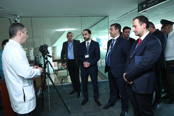 Փոխվարչապետ Տիգրան Ավինյանը Զվարթնոց օդանավակայանում ծանոթացել է կորոնավիրուսի տարածումը կանխարգելող