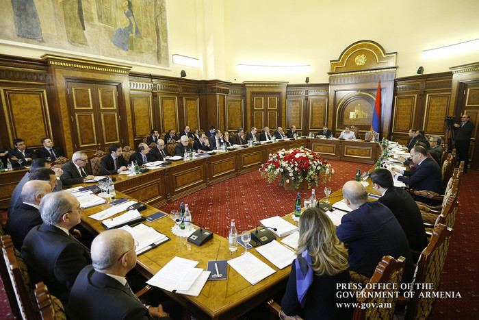 Վարչապետի մոտ քննարկվել է ՀՀ կառավարության ծրագրի կատարման ընթացքը