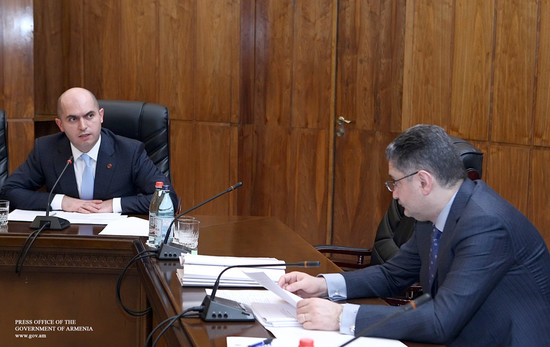 Կառավարությունում մեկնարկել է հանրապետական գործադիր մարմինների 2012 թ. գործունեության հաշվետվություն