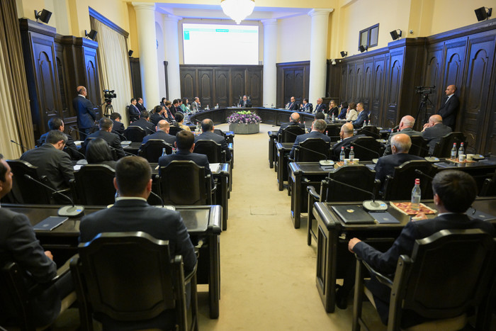 Կառավարությունը հաստատել է անապահով ճանաչված ընտանիքների աշխատունակ անձանց վարձատրվող հասարակական աշ