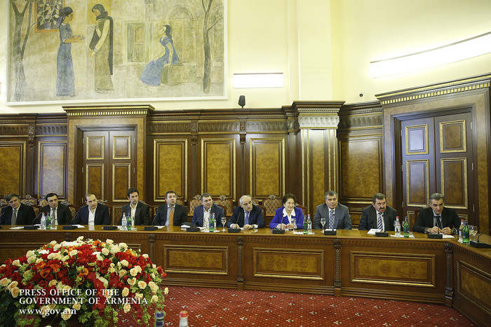 Վարչապետ. «Պետք է կանգնենք պոտենցիալ հաջողակի, բեռ վերցնողի կողքին»