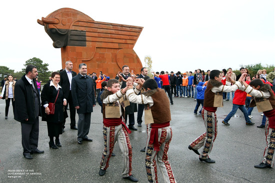 «Լույս» հիմնադրամը կոչ է անում հայությանը՝ միավորվել կրթության շուրջ