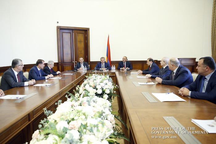 Վարչապետը ՀՀ էներգետիկայի և բնական պաշարների, գյուղատնտեսության, ֆինանսների, տրանսպորտի և կապի նախար